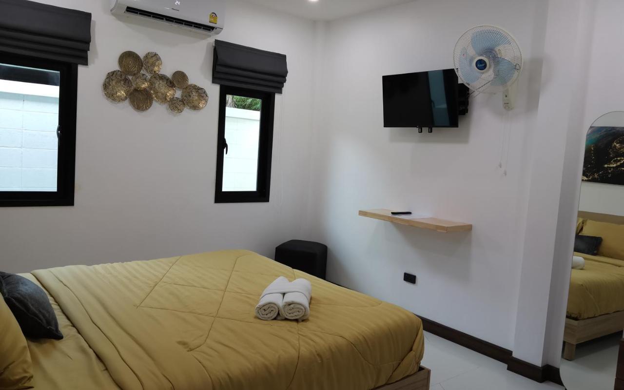 Private Pool Villa With Jacuzzi At Royal Park Village - Walk To The Beach - 6 People - Max 3 Males (Adults Only) Praia de Jomtien Exterior foto